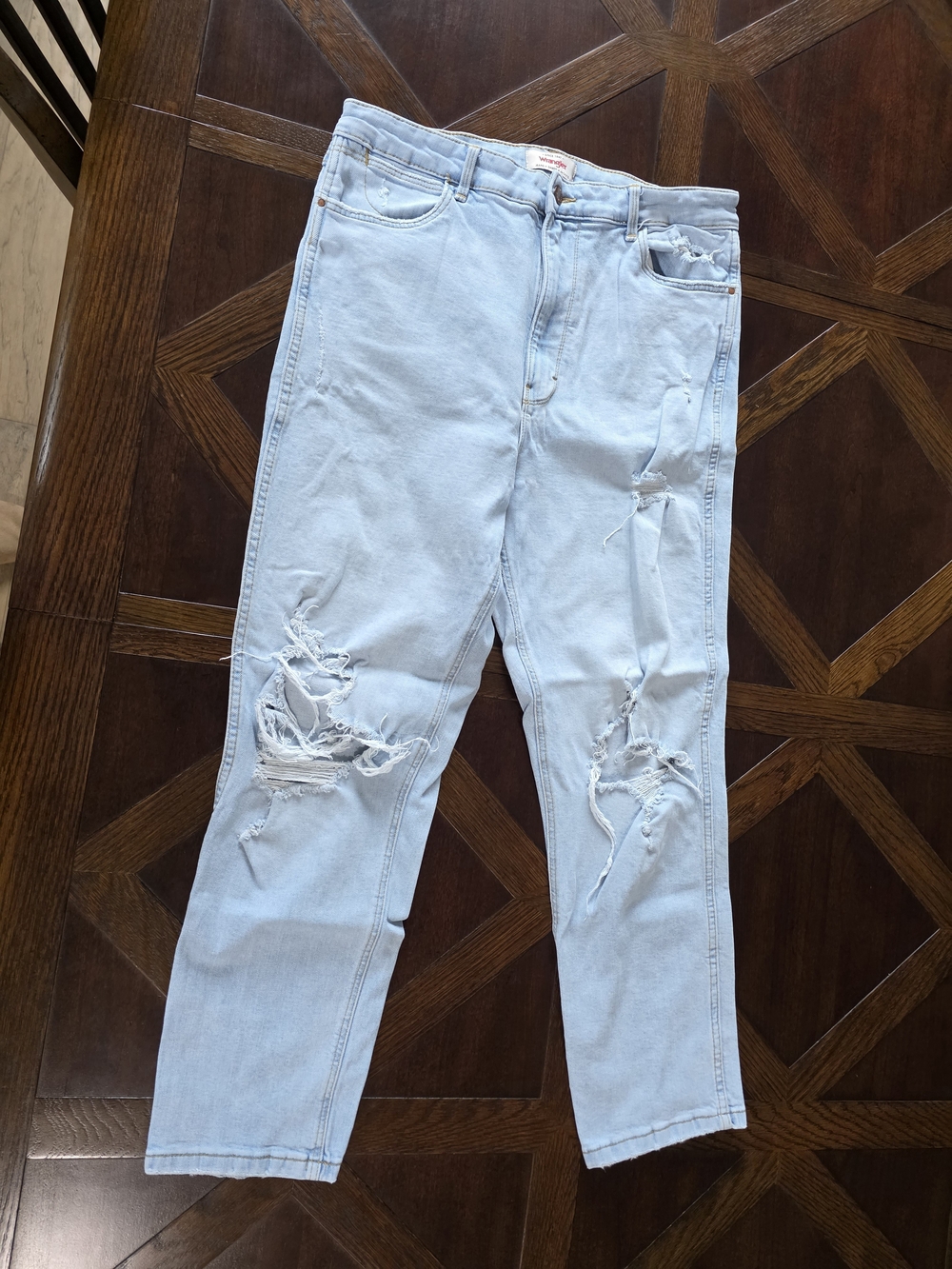 Wrangler High Rise Vintage Taper Distressed Light Wash Jeans Size 14